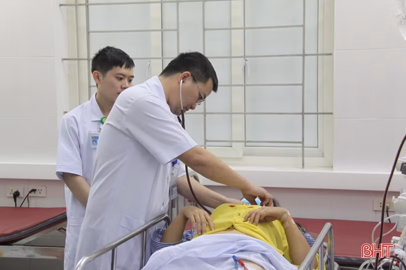 Ca trực bệnh viện đêm giao thừa bình yên với Nghị định 100 tại Hà Tĩnh