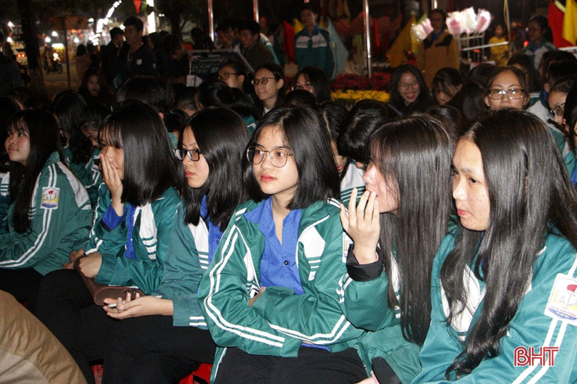 Ấn tượng chương trình nghệ thuật “Mùa xuân dâng Đảng”