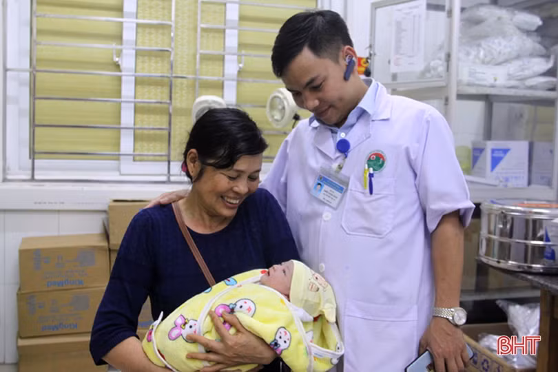 Ca trực bệnh viện đêm giao thừa bình yên với Nghị định 100 tại Hà Tĩnh