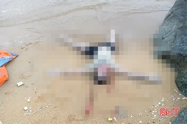 Thi thể nam sinh dạt vào bờ biển Kỳ Anh là 1 trong 2 học sinh đuối nước ở Thiên Cầm