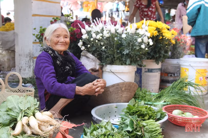 Náo nức phiên chợ tết những ngày cuối năm ở Hà Tĩnh