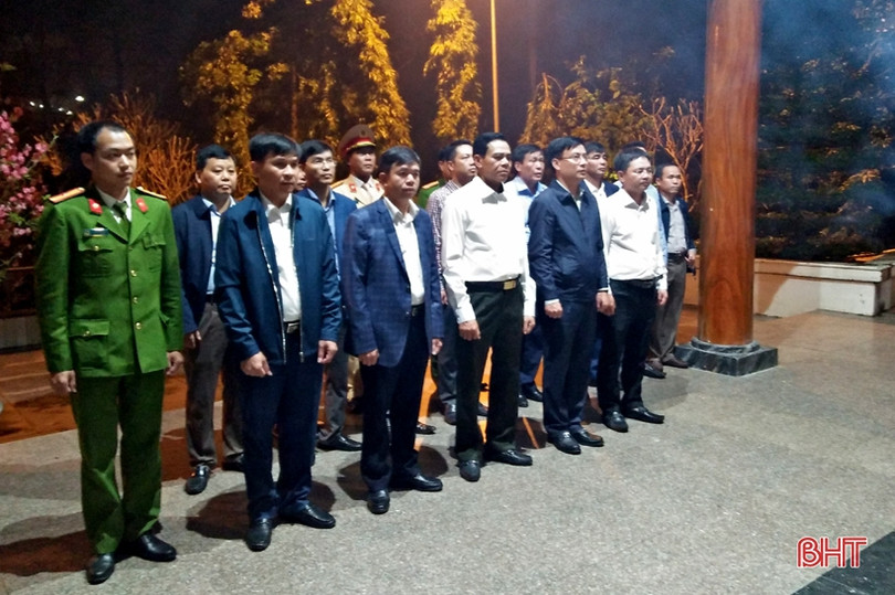 Người dân Hà Tĩnh hướng về Đồng Lộc thời khắc xuân sang