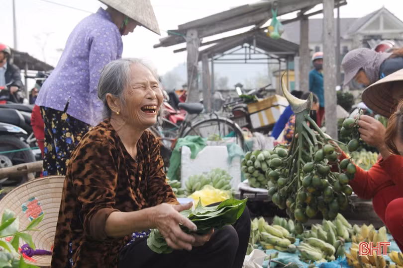 Náo nức phiên chợ tết những ngày cuối năm ở Hà Tĩnh