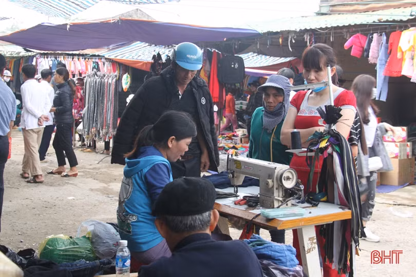 Náo nức phiên chợ tết những ngày cuối năm ở Hà Tĩnh