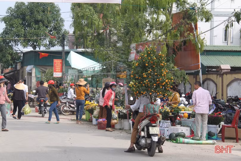 Náo nức phiên chợ tết những ngày cuối năm ở Hà Tĩnh