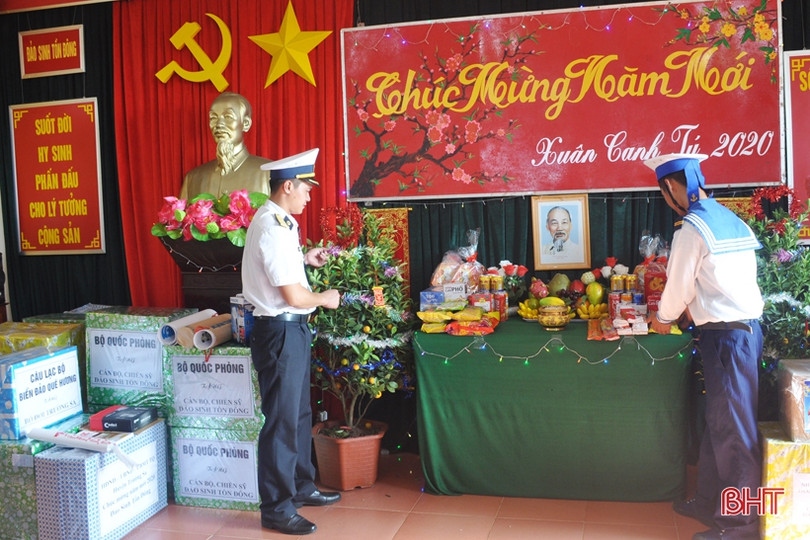 Quân, dân Trường Sa tất bật sửa soạn đón Tết Canh Tý 2020