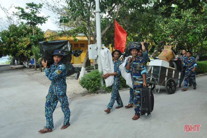 Quân, dân Trường Sa tất bật sửa soạn đón Tết Canh Tý 2020