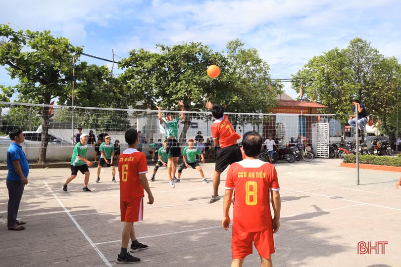 Hơn 450 VĐV tham gia tranh tài tại Đại hội TDTT xã Xuân Giang 