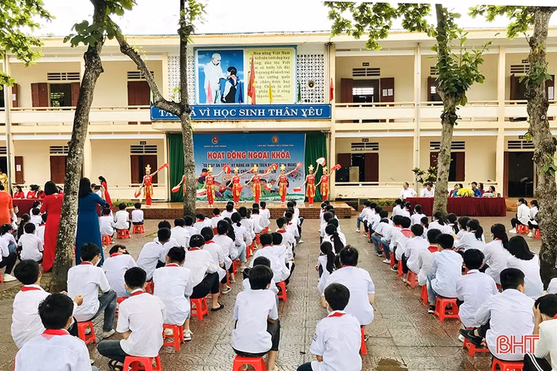 Truyền thông phòng ngừa tội phạm trên không gian mạng cho học sinh miền núi Hà Tĩnh