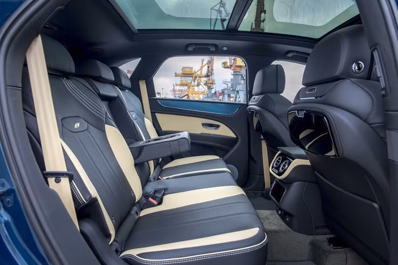 Bentley Bentayga S 2022 đầu tiên về Việt Nam, giá 18,9 tỷ đồng