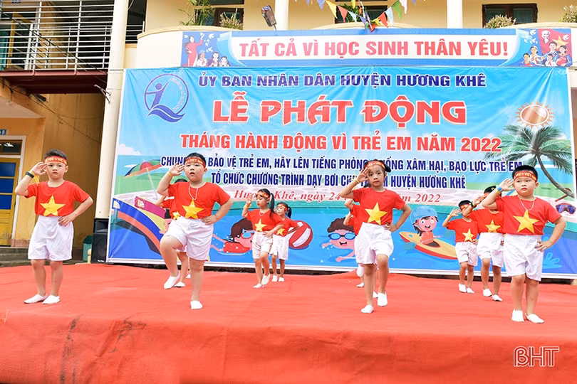 Hương Khê phát động Tháng hành động vì trẻ em năm 2022