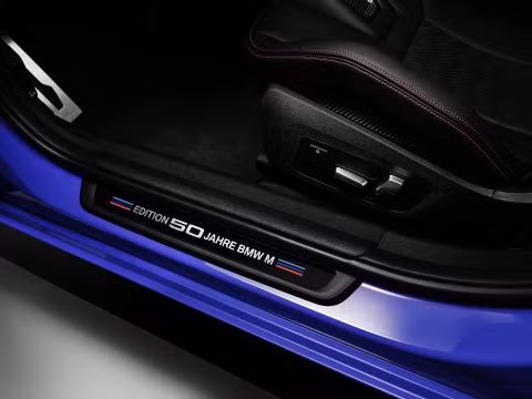 BMW M3 2023 bản đặc biệt kỷ niệm 50 năm ra mắt, giá từ 96.695 USD
