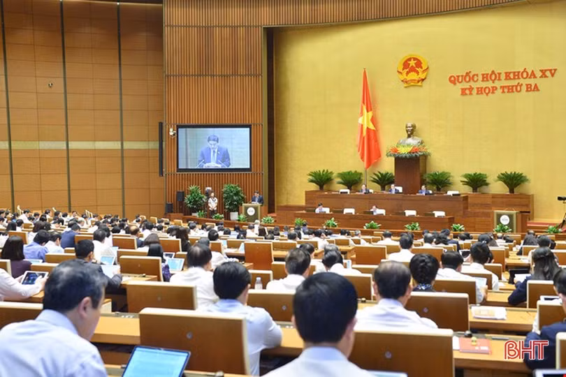Phó Trưởng đoàn ĐBQH Hà Tĩnh thảo luận dự án Luật Điện ảnh