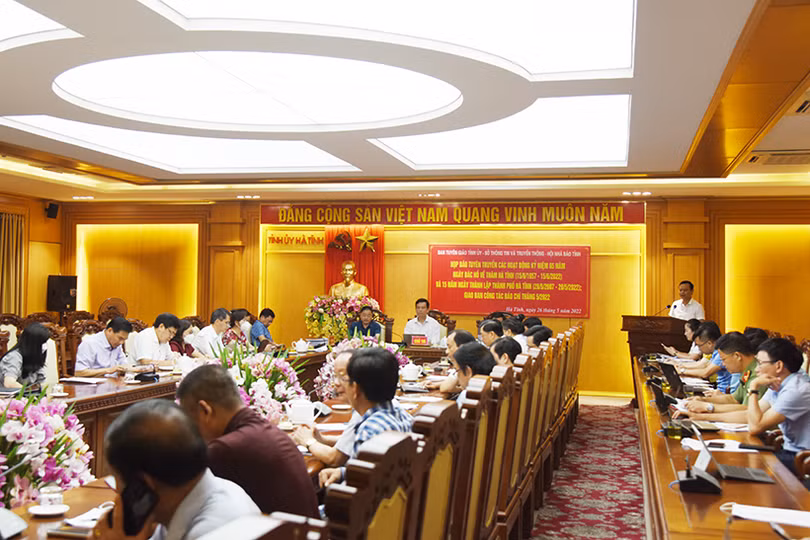 Báo chí tăng cường phản ánh sinh động, toàn diện kết quả Hà Tĩnh làm theo lời Bác 65 năm qua