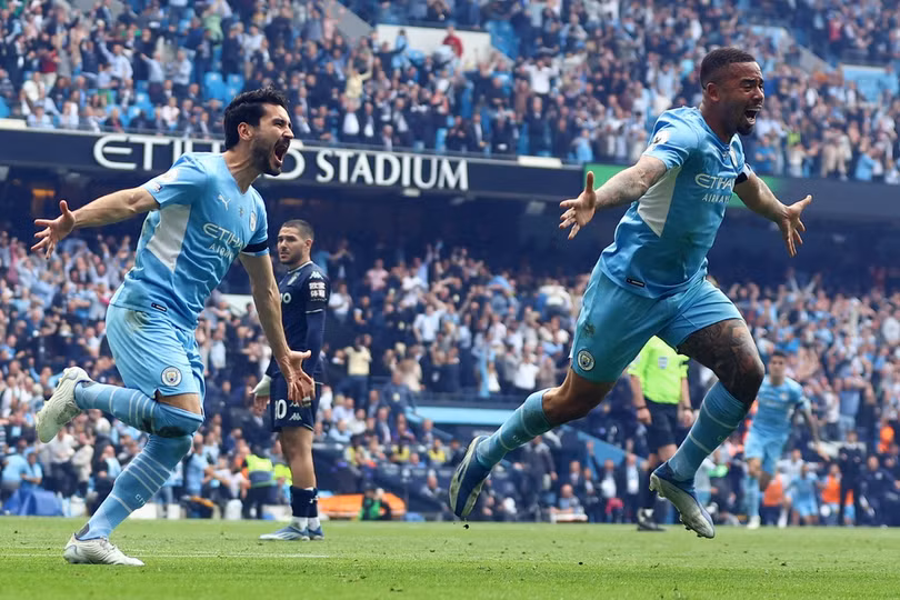 Man City vô địch Premier League sau màn lội ngược dòng