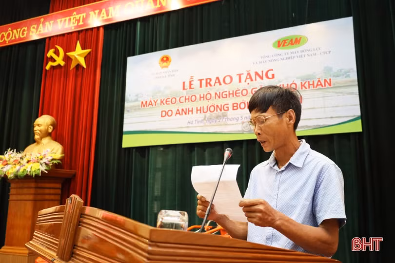 Trao tặng 55 máy kéo cho hộ nghèo ở Hà Tĩnh gặp khó khăn do ảnh hưởng bởi thiên tai