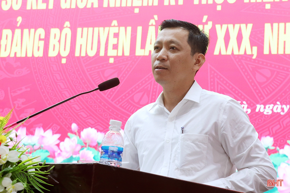 Đổi mới phương thức lãnh đạo, chỉ đạo, xây dựng Đảng bộ huyện Thạch Hà trong sạch, vững mạnh