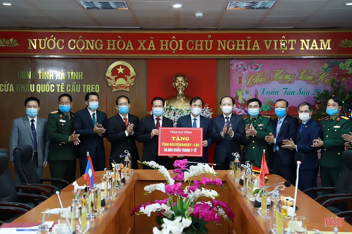 Lãnh đạo tỉnh Bôlykhămxay chúc tết Đảng bộ, Nhân dân Hà Tĩnh