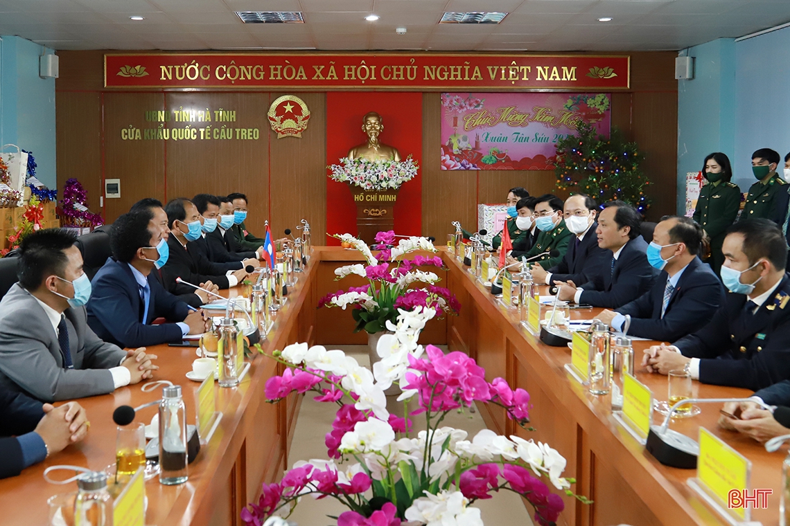 Lãnh đạo tỉnh Bôlykhămxay chúc tết Đảng bộ, Nhân dân Hà Tĩnh