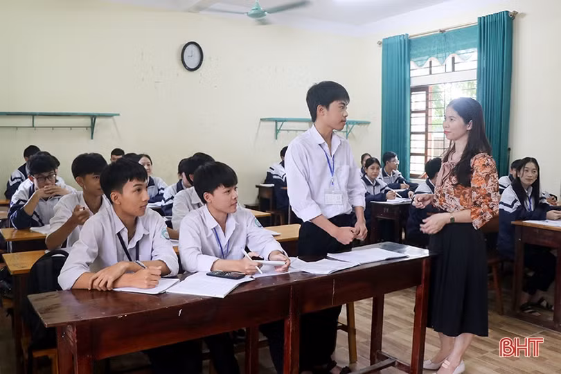 Thủ khoa Toán học sinh giỏi tỉnh và bộ sưu tập giải thưởng đáng nể