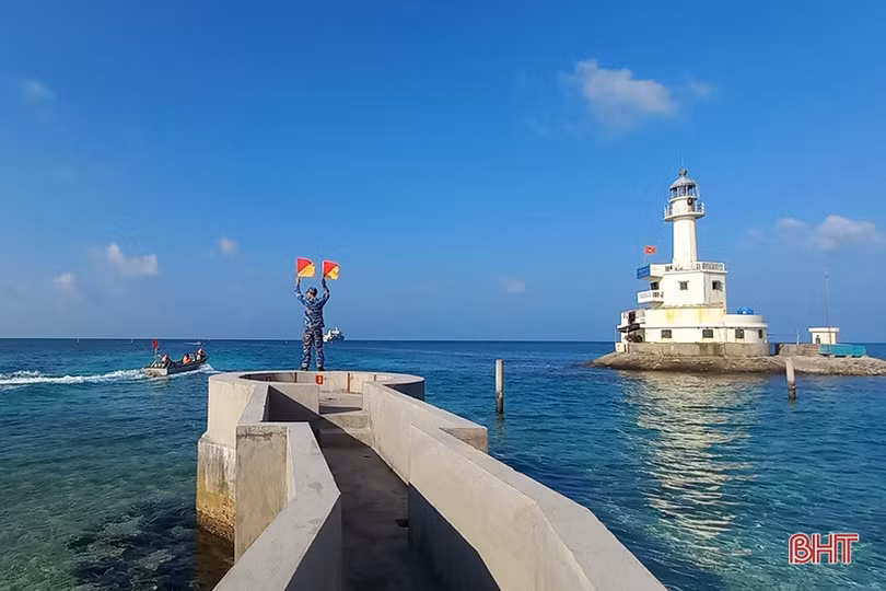 Những đợt sóng Trường Sa
