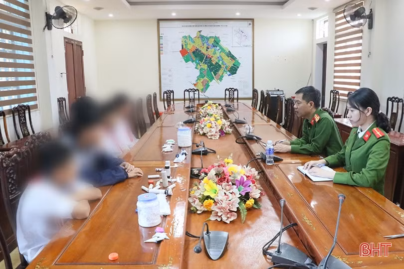 Liên tiếp phát hiện nhiều nhóm học sinh tự chế pháo nổ
