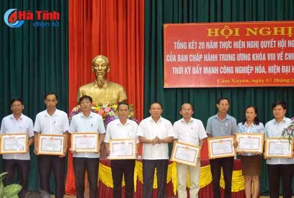 cam xuyen can chon khau trong tam cho chien luoc can bo