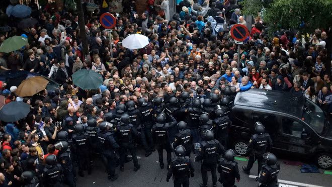barcelona se chuyen sang giai nao neu catalunya tach khoi tay ban nha