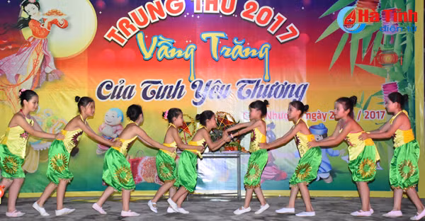 photo trung thu ron rang khap noi noi o ha tinh