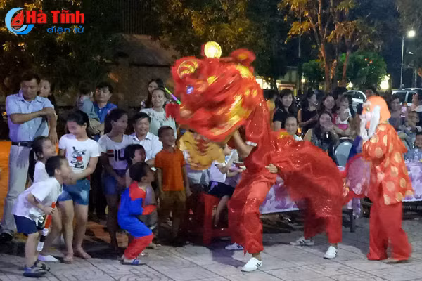 photo trung thu ron rang khap noi noi o ha tinh