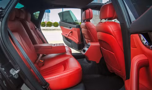 maserati quattroporte sieu xe duong pho gia 6 ty dong