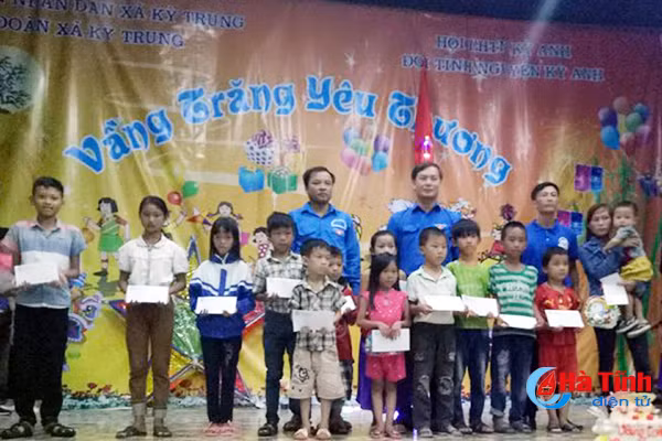 photo trung thu ron rang khap noi noi o ha tinh