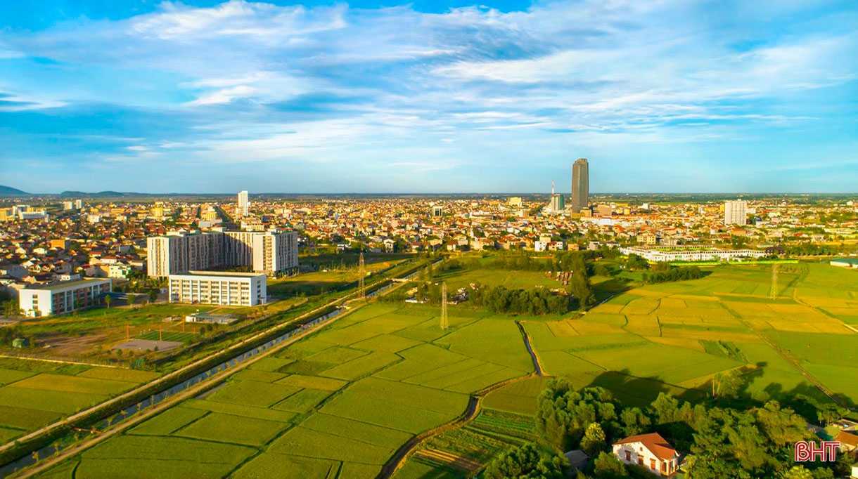 Hà Tĩnh khắc phục khó khăn, hành động quyết liệt thực hiện thành công các mục tiêu, nhiệm vụ