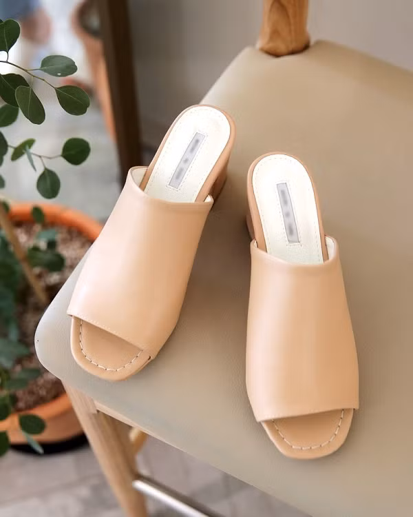 5 kiểu sandals được các tín đồ thời trang xứ Hàn yêu thích nhất mùa hè 2018