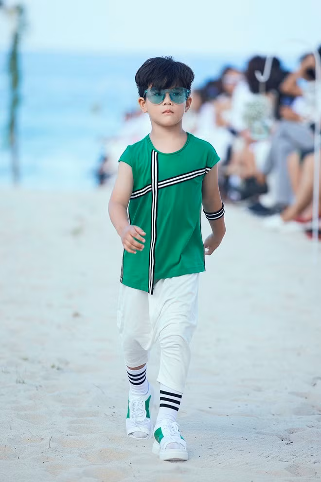 Những “Thiên thần” đầy ấn tượng của Tuần thời trang trẻ em Việt Nam