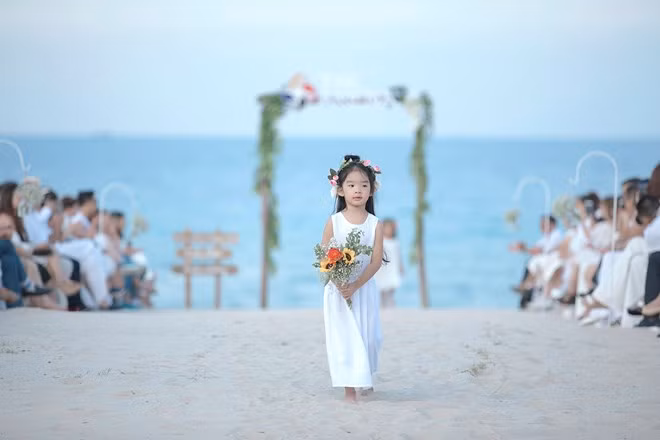 Những “Thiên thần” đầy ấn tượng của Tuần thời trang trẻ em Việt Nam