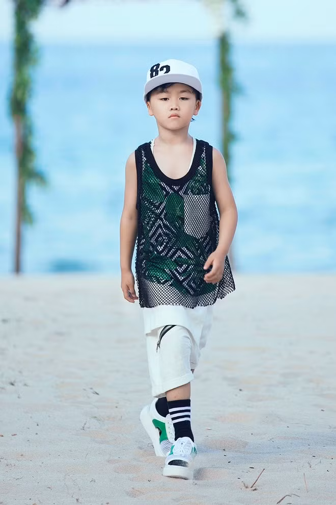 Những “Thiên thần” đầy ấn tượng của Tuần thời trang trẻ em Việt Nam