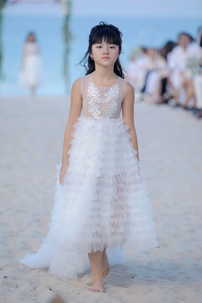 Những “Thiên thần” đầy ấn tượng của Tuần thời trang trẻ em Việt Nam