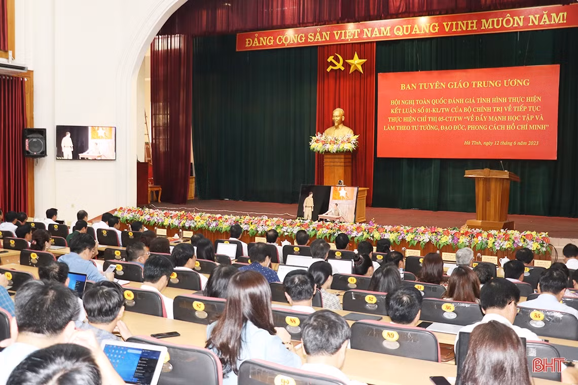 Tiếp tục đổi mới mạnh mẽ, hiệu quả việc học tập và làm theo Bác