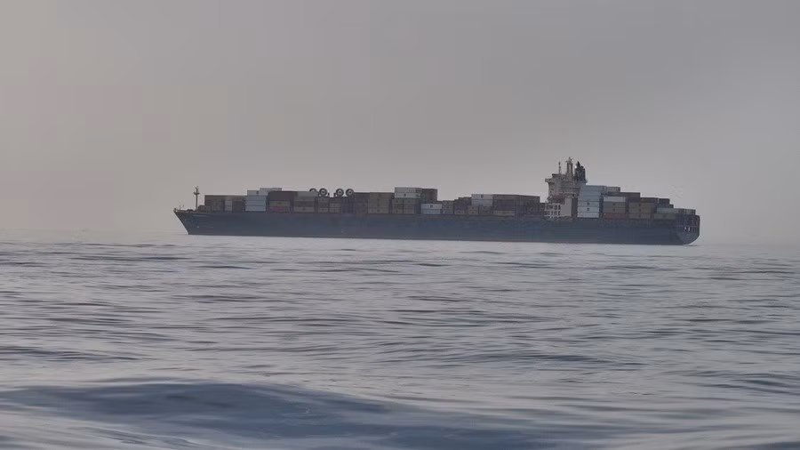 Iran tuyên bố tái áp đặt phong tỏa eo biển Hormuz. Ảnh: Reuters Iran tuyên bố tái áp đặt phong tỏa eo biển Hormuz. Ảnh: Reuters