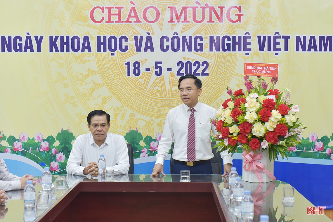 Tiếp tục nghiên cứu, ứng dụng tiến bộ KH&CN vào mọi lĩnh vực đời sống