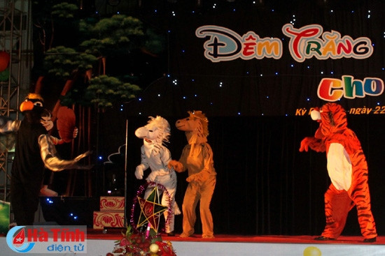 Đêm trăng Trung thu trên vùng tái định cư Kỳ Anh ảnh 5