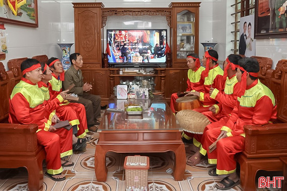 Sắc bùa ngày xuân