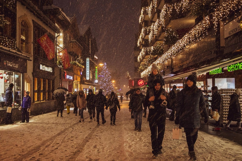 Ngôi làng cổ lộng lẫy trong tuyết trắng