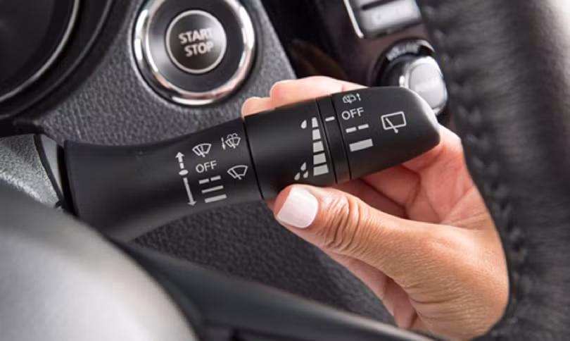 Các nút điều khiển trên xe ô tô cần ghi nhớ khi học lái xe