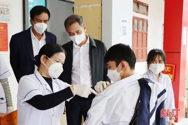 Xuất hiện ca bệnh trong cộng đồng ở nhiều địa phương, Hà Tĩnh quyết liệt, linh hoạt ứng phó