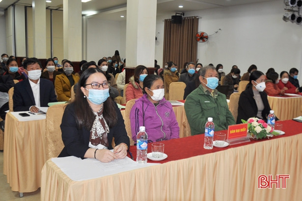 HTX môi trường ở Hà Tĩnh được “mách nước” phòng bệnh nghề nghiệp, tiếp cận vốn vay