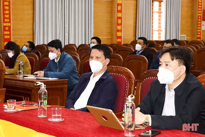 Cấp ủy, chính quyền huyện Đức Thọ tổ chức đối thoại với Nhân dân