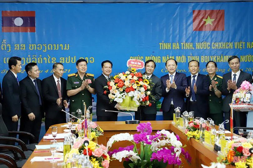 Hội nghị cấp cao giữa Hà Tĩnh với 2 tỉnh Bôlykhămxay và Khăm Muộn diễn ra vào ngày 18/12