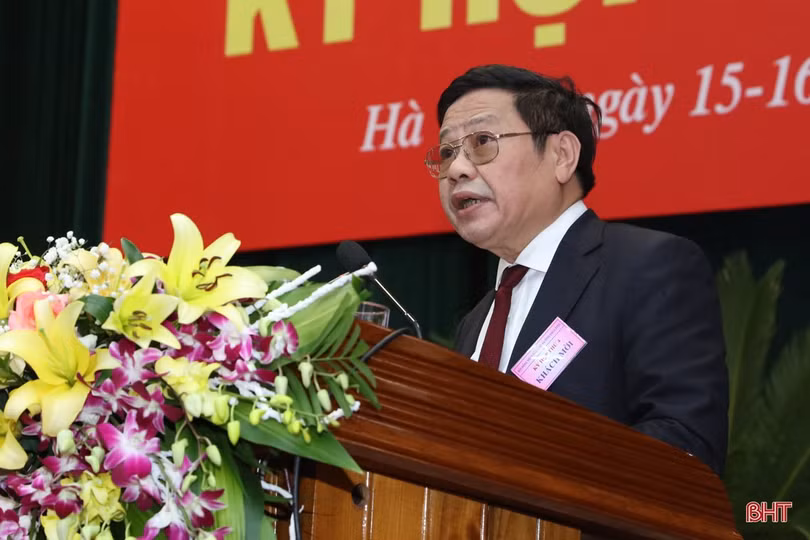 Đại biểu chất vấn vai trò của Sở LĐ-TB&XH Hà Tĩnh trong việc giữ chân lao động hồi hương do ảnh hưởng dịch